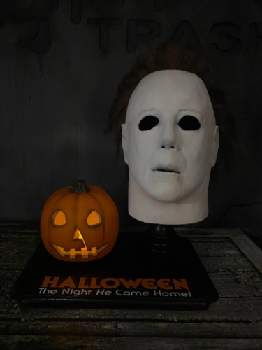Halloween 1978 pumpkin and mask display